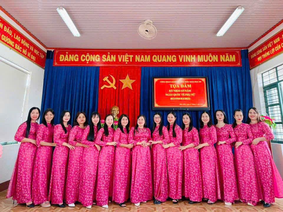 Đội ngũ giáo viên